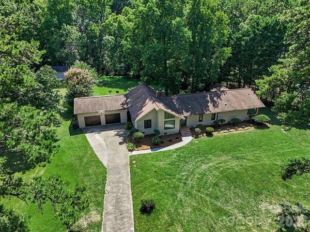 House for sale in Mecklenburg, North Carolina