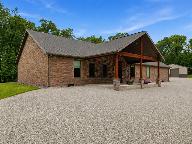 House for sale in Ark