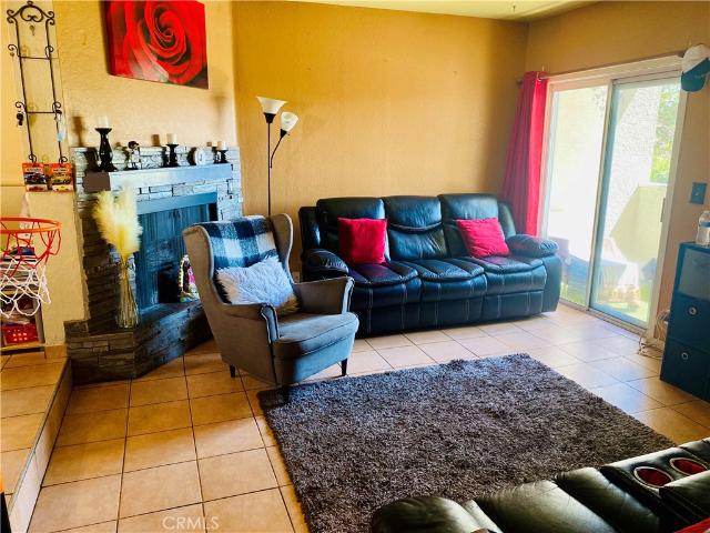 Townhouse for sale in Sylmar Neighborhood Council District, Canoga Park