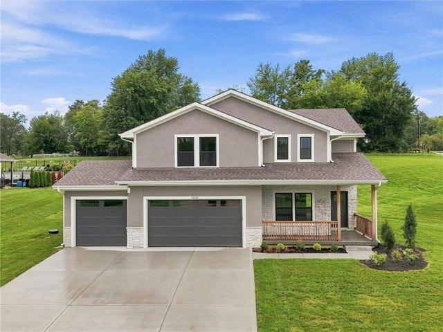 House for sale in Kearney, Missouri