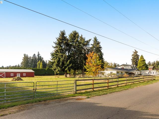 House for sale in Aurora, Clackamas County
