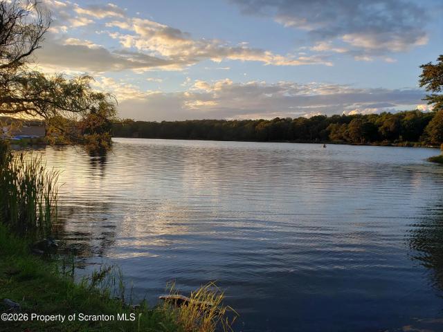 House for sale in Newfoundland, Pennsylvania