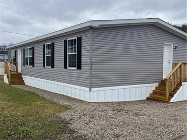 House for sale in Atlasburg, Pennsylvania