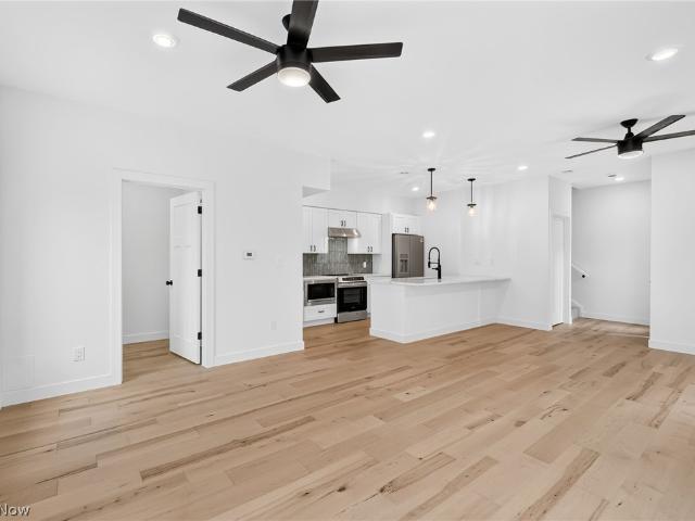 Townhouse for sale in Detroit - Shoreway, Cleveland