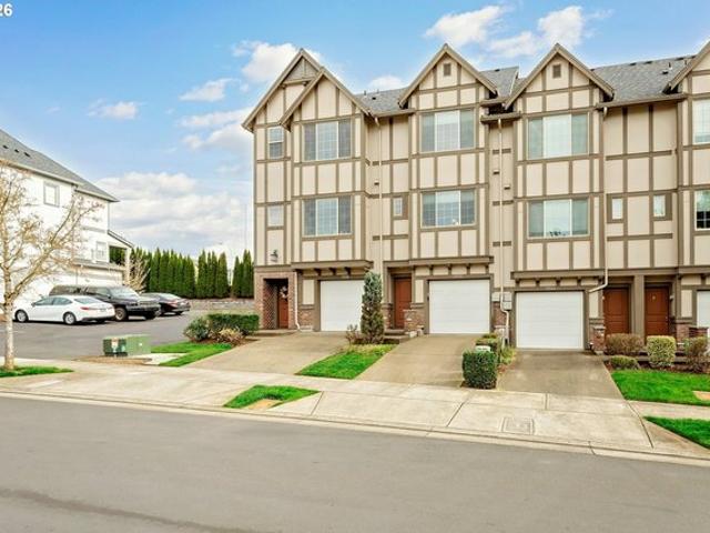 Townhouse for sale in Oregonia