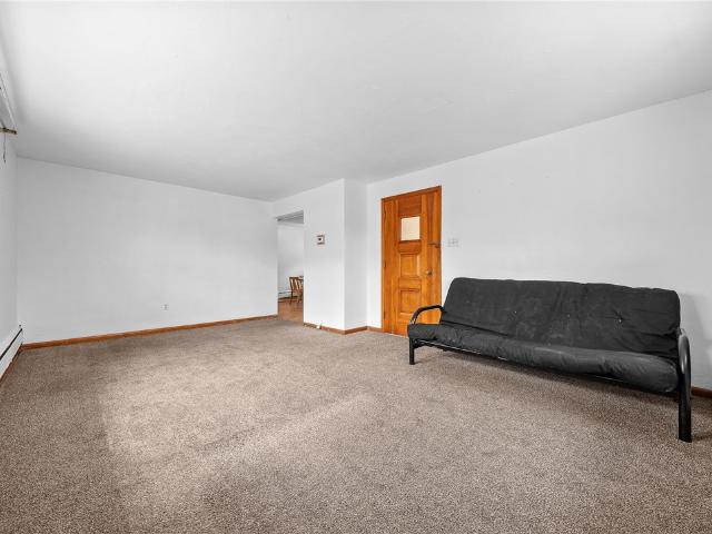 House for sale in Bridgeville, Pennsylvania