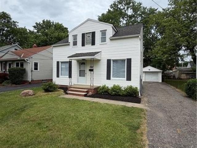 House for sale in Bedford, Ohio