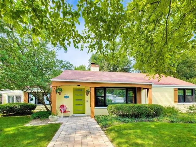 House for sale in Highland Park, Illinois