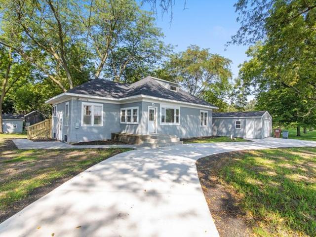 House for sale in Steward, Lee County