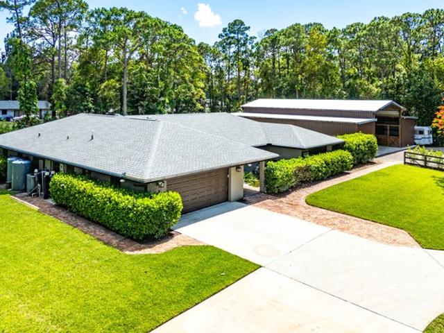 House for sale in Loxahatchee, Florida