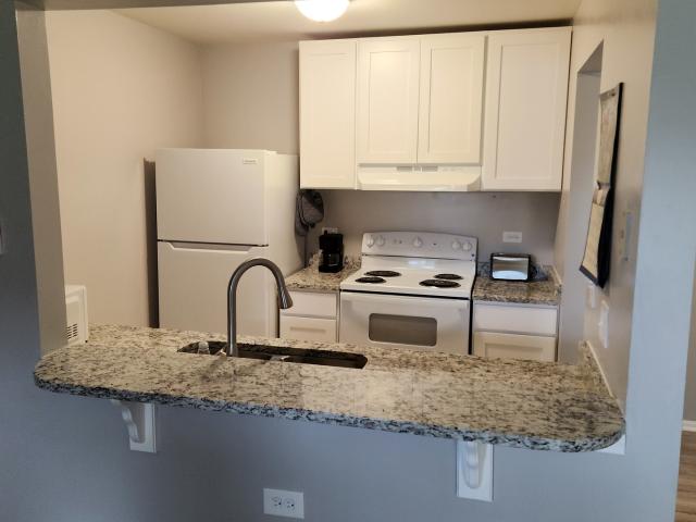 Condo for sale in Mchenry, Illinois