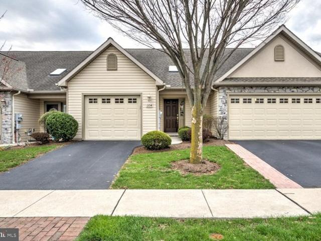 Townhouse for sale in Mount Joy, Pennsylvania