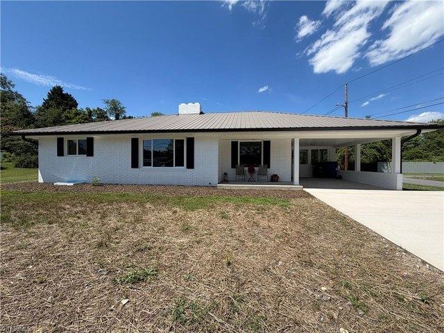 House for sale in Mount Airy, North Carolina