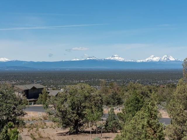 House for sale in Powell Butte, Crook County