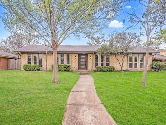 House for sale in Farmers Branch, Texas