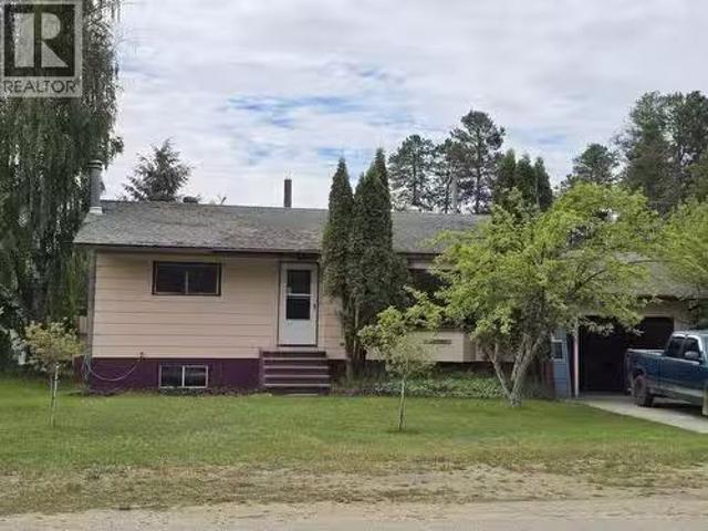 House for sale in Valemount, British Columbia