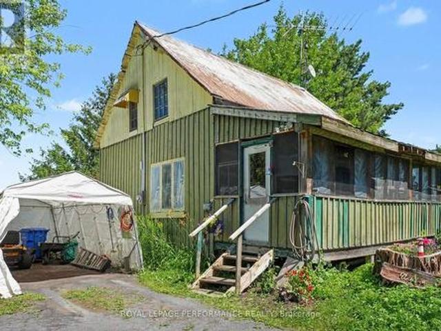 Farm for sale in East Hawkesbury, Ontario