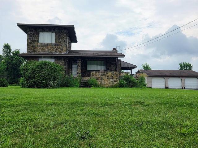 House for sale in Farmington, Pennsylvania