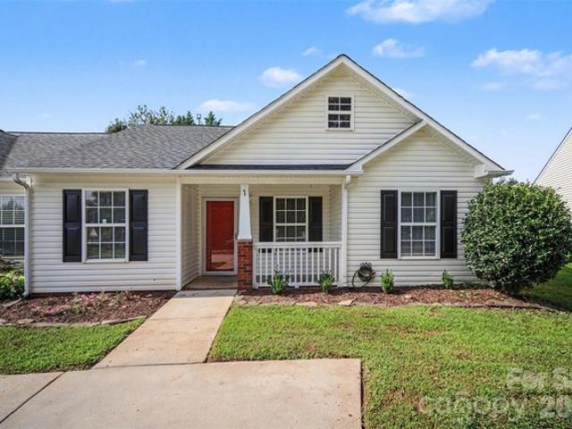 Townhouse for sale in Fort Mill, South Carolina