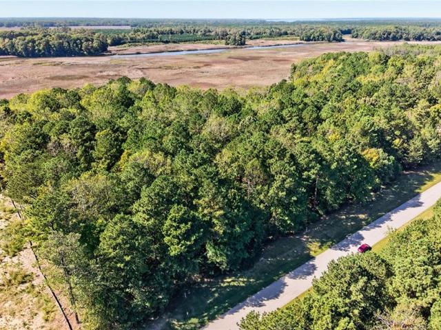 Land for sale in Smithfield, Isle of Wight County