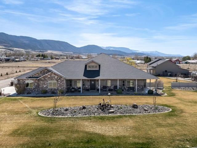 House for sale in Iron, Utah