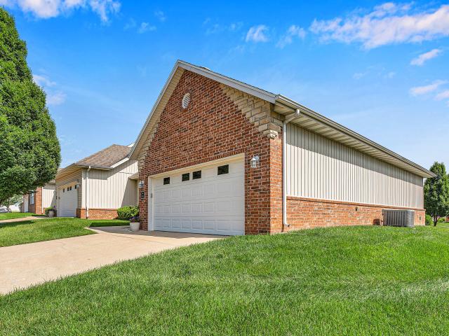 Condo for sale in Nixa, Missouri
