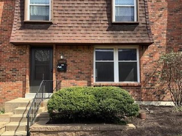 Condo for sale in Chesterfield, Missouri