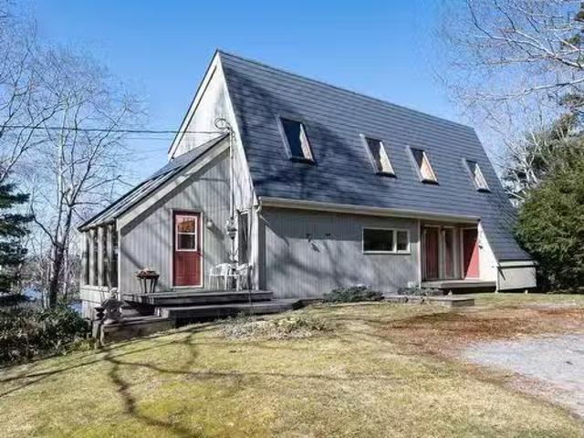 House for sale in Upper Tantallon, Nova Scotia