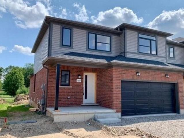 Townhouse for sale in Arva, Ontario