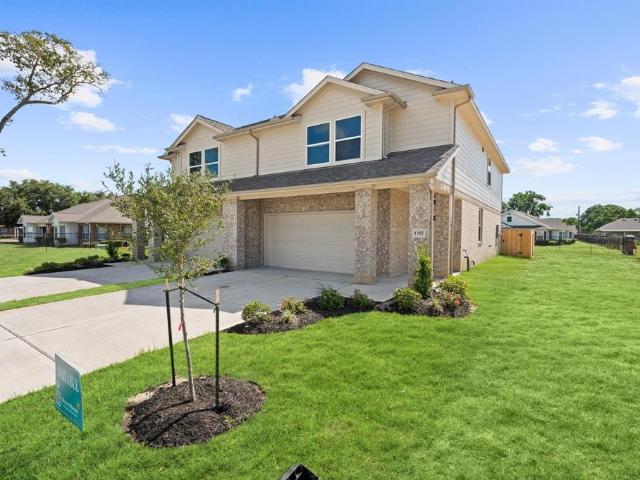 Townhouse for sale in La Porte