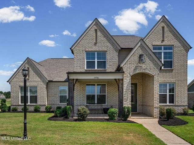 House for sale in Nesbit, Mississippi