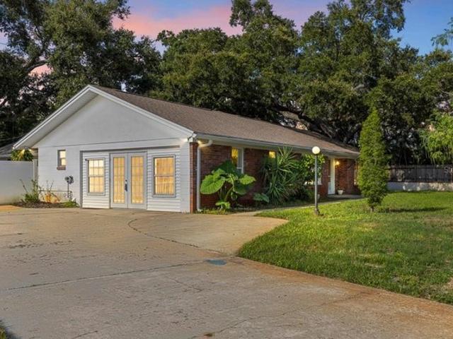 House for sale in Seminole, Florida