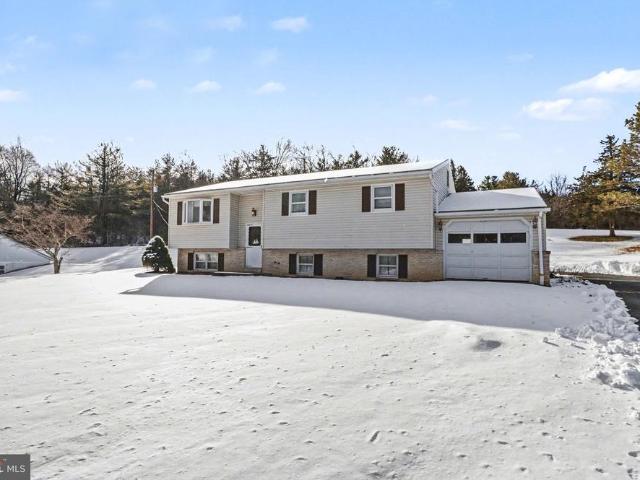 House for sale in Elliottsburg, Pennsylvania