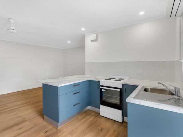 Granny Flat for rent in Edge Hill, Cairns