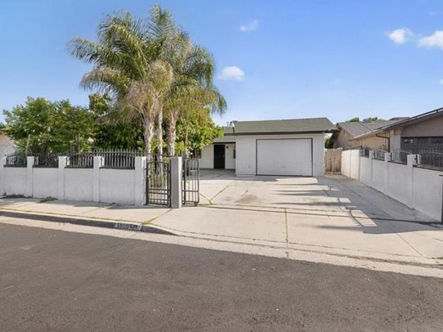 House for sale in Parlier, California