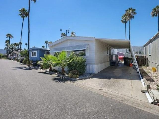 House for sale in Lakeside, California