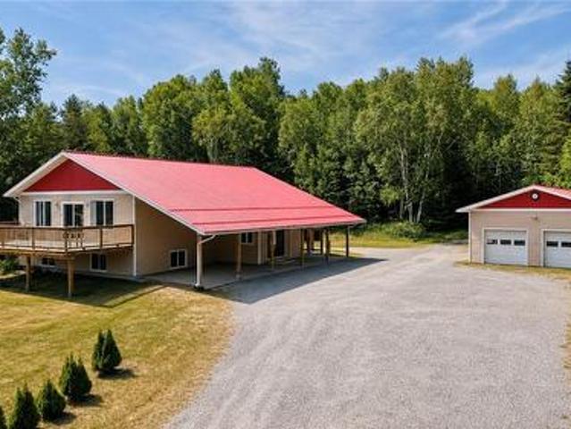 House for sale in Copper Cliff, Ontario