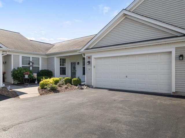 Townhouse for sale in Huntley, Illinois