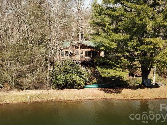 Property for sale in Spruce Pine, North Carolina