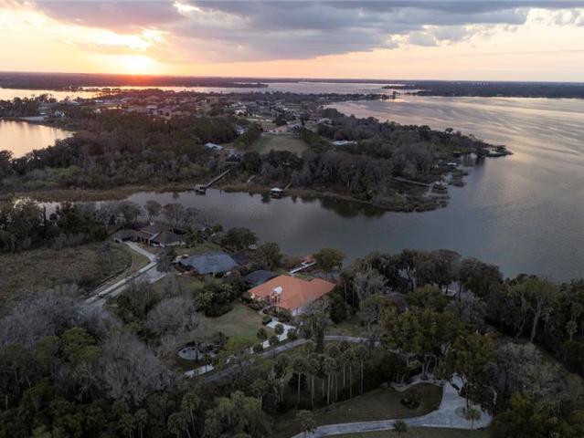 Property for sale in Tangerine, Florida
