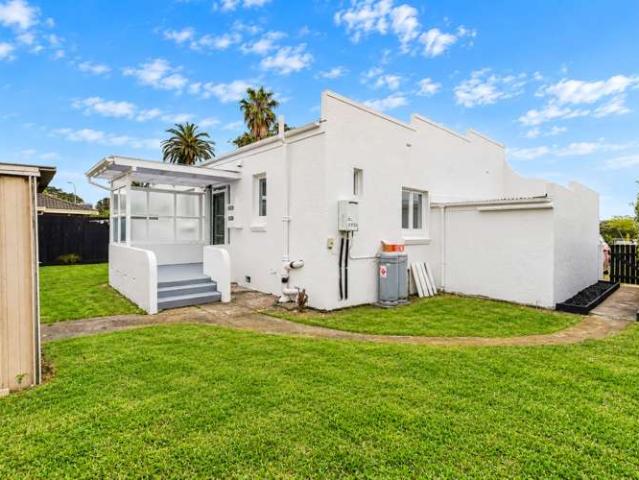 Apartment for sale in Papakura