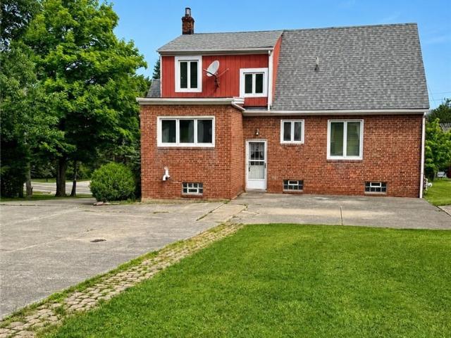 House for sale in Hinckley, Ohio