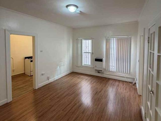 Apartment for rent in Canoga Park, California