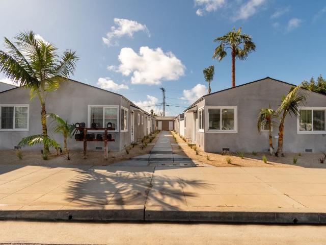 Apartment for rent in Costa Mesa, California