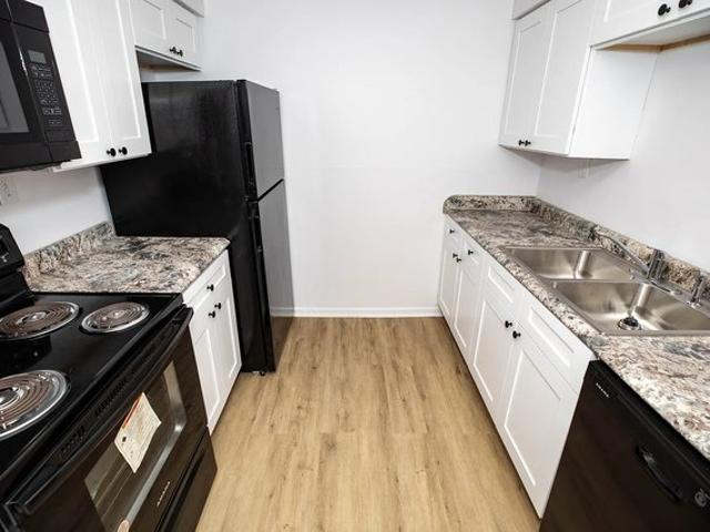 Townhouse for sale in Linn, Iowa