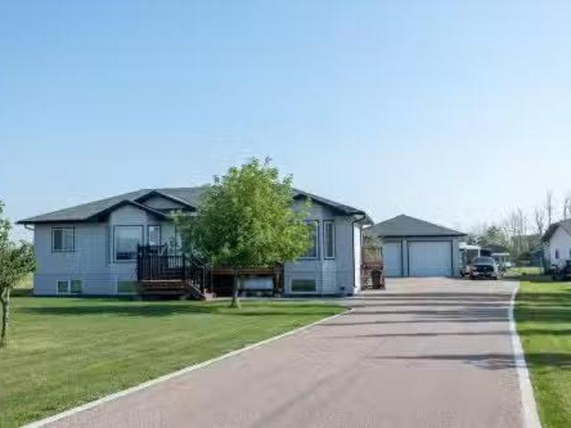 House for sale in Alberta