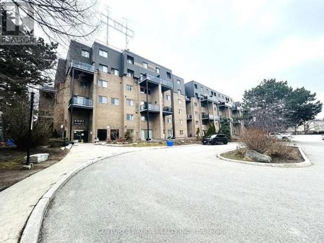 Townhouse for sale in Woburn, Ontario