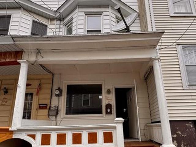 Townhouse for sale in Shamokin, Pennsylvania