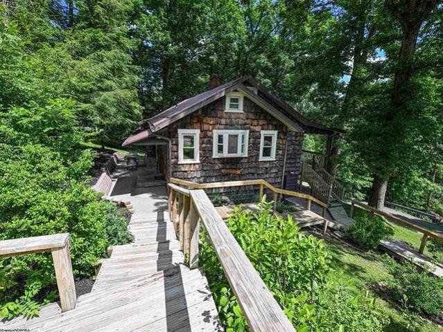 House for sale in Fairmont, West Virginia