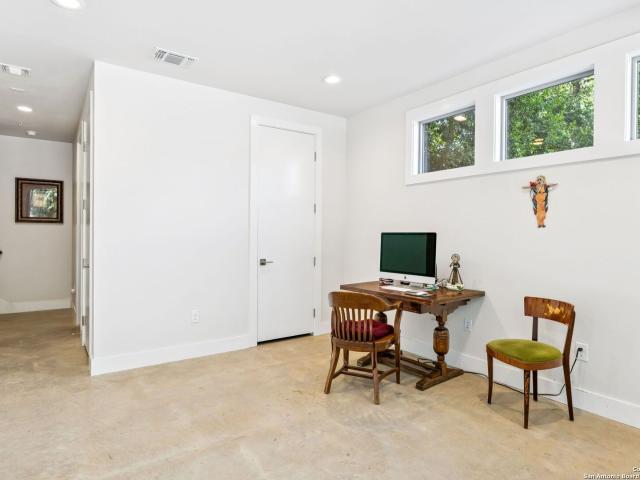 Townhouse for sale in Leesville, Texas
